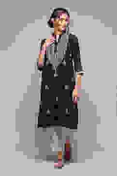 Black Polyester Straight Yarndyed Kurta image number 5