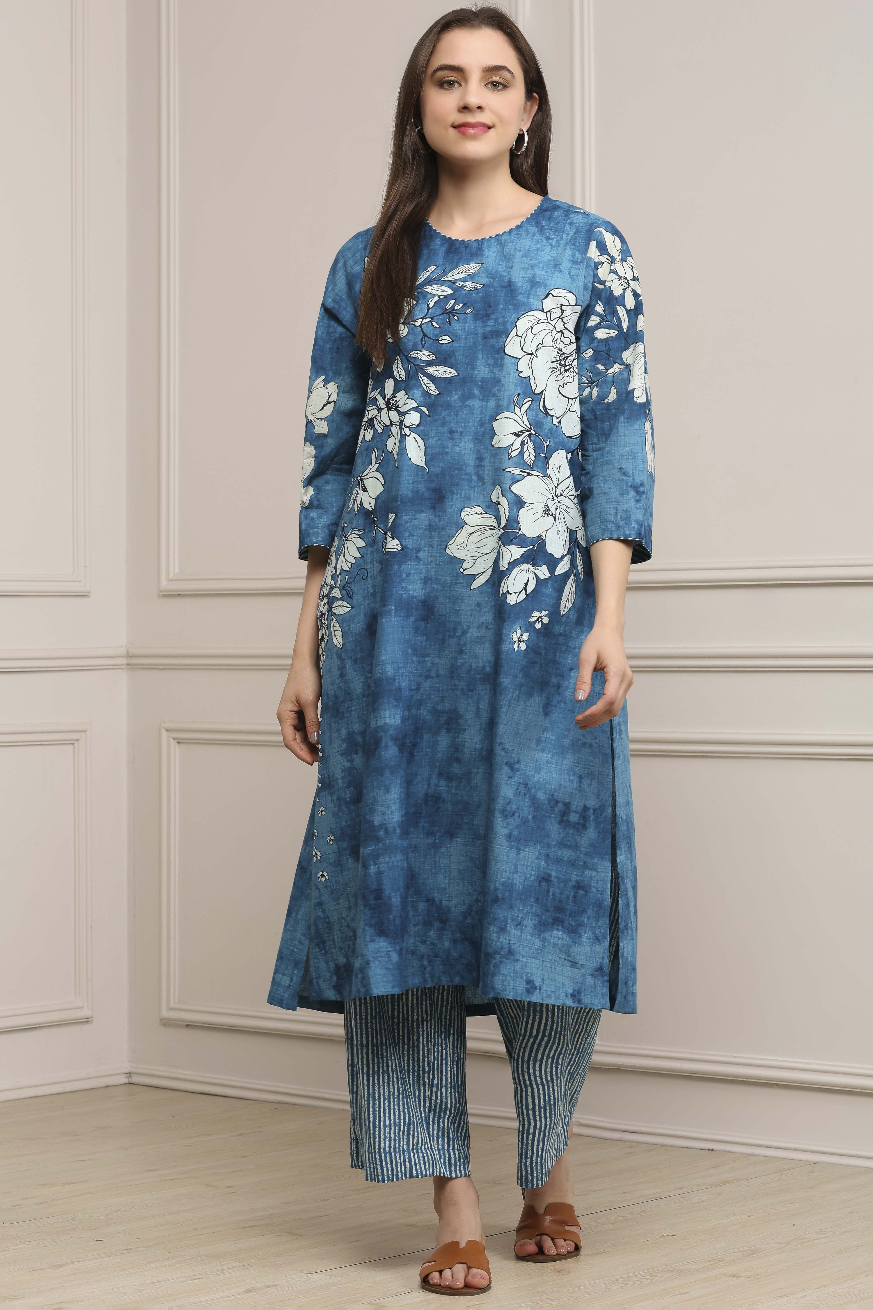 Indigo Blue Cotton Floral Straight Kurta Set image number 6