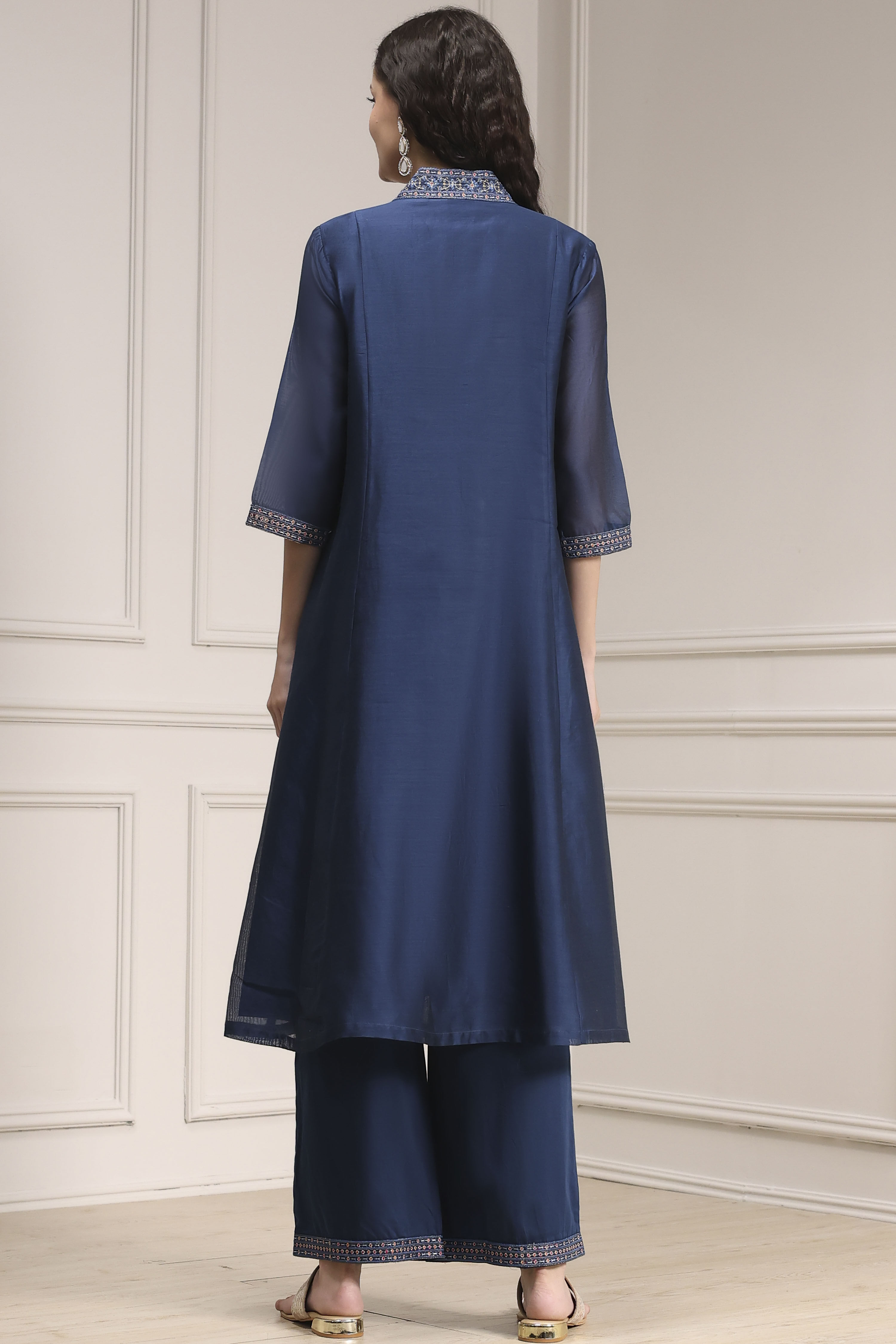 Blue Chanderi Solid Gathered Suit Set image number 4