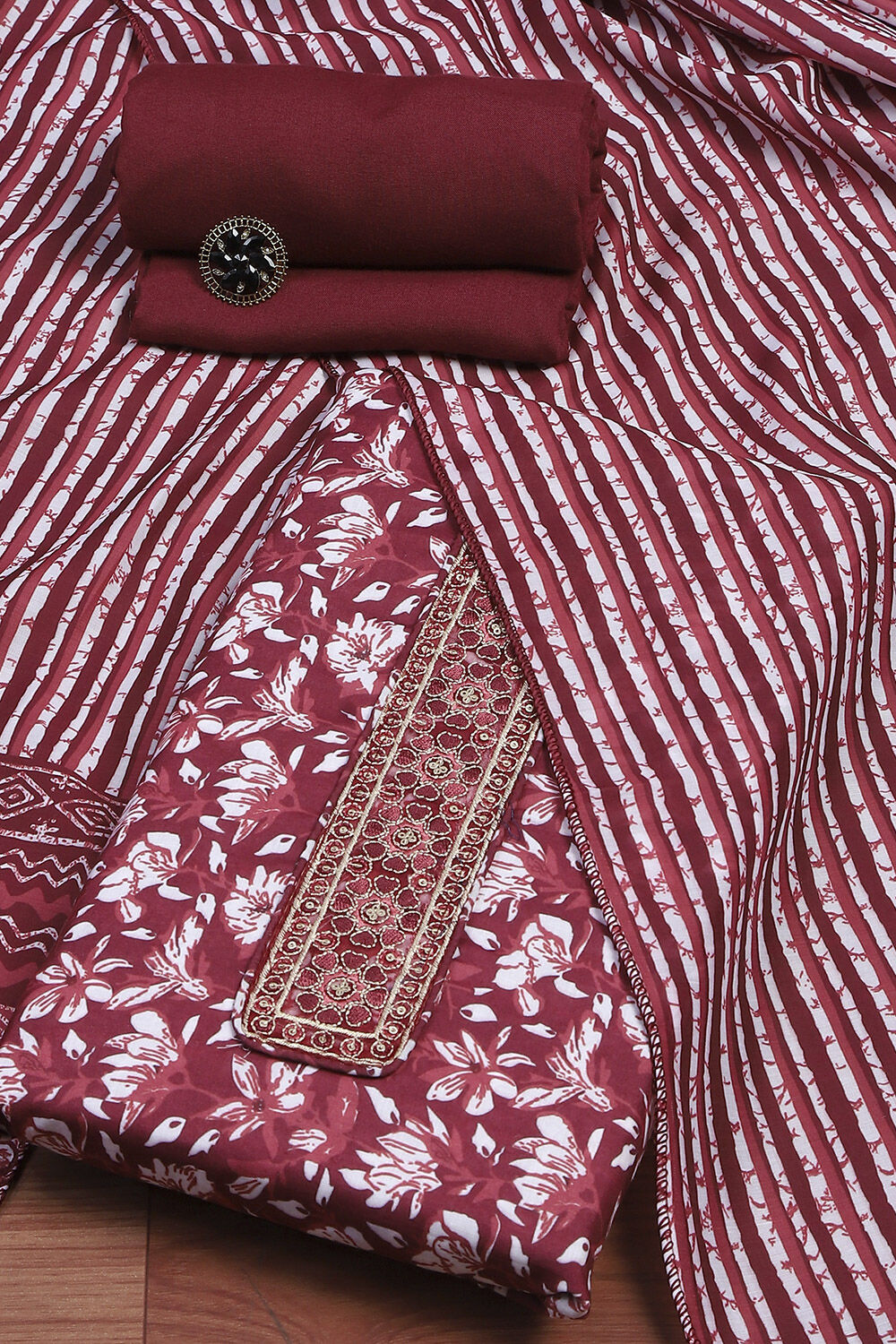 Mustard Green Cotton Printed Unstitched Suit Set image number 0