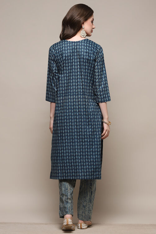 Green Cotton Screen Printed Unstitched Suit Set image number 6