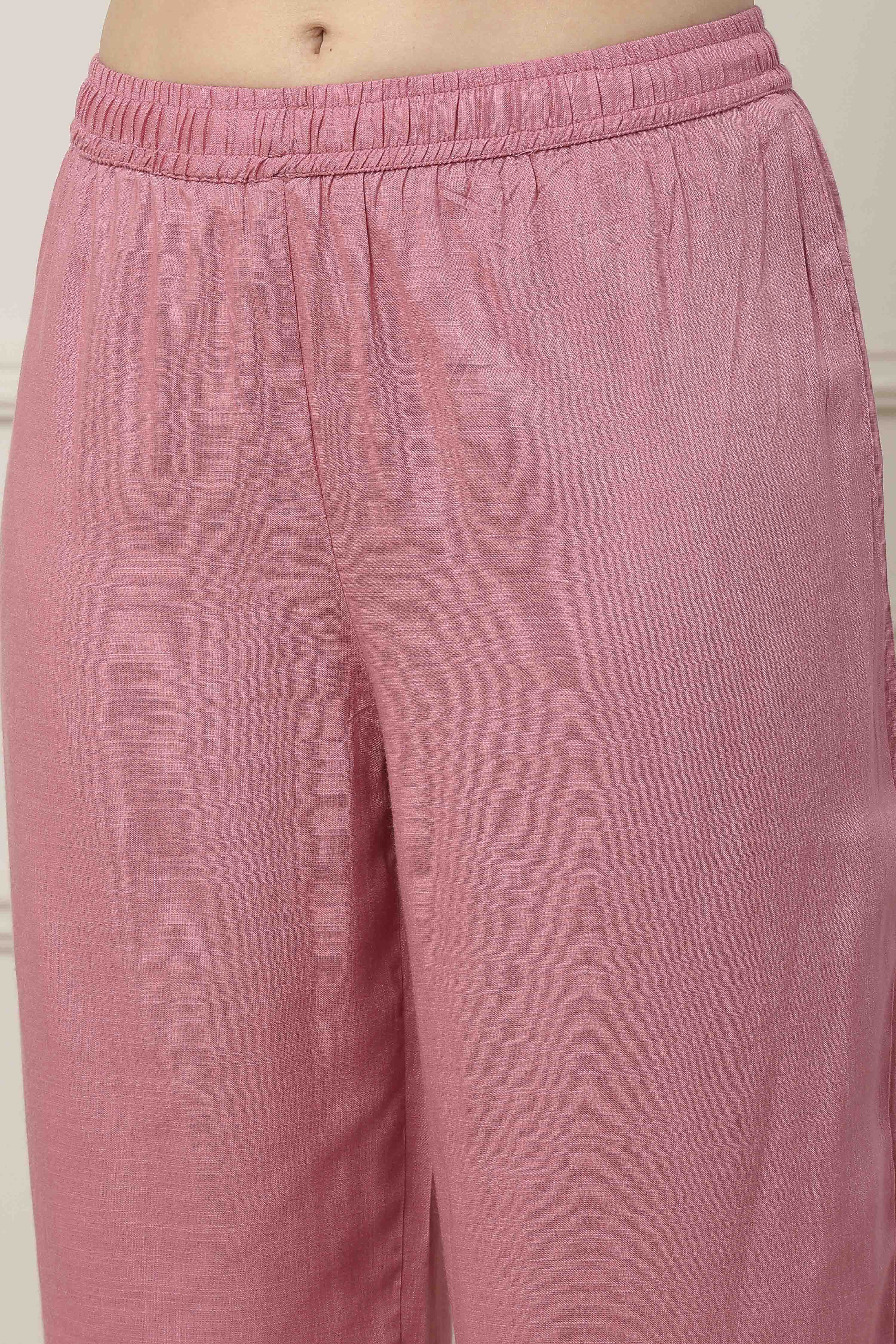 Green Yoke Embroidered Straight Suit Set image number 2