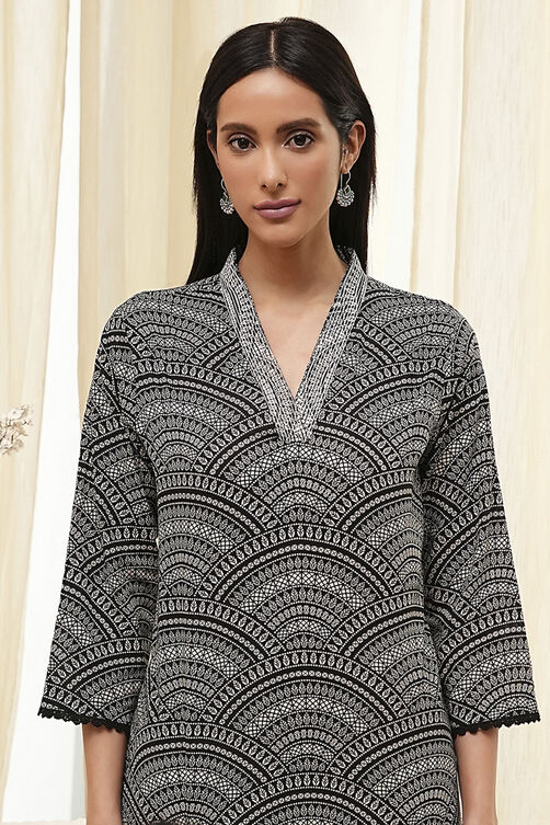 Black Straight Kurta image number 1