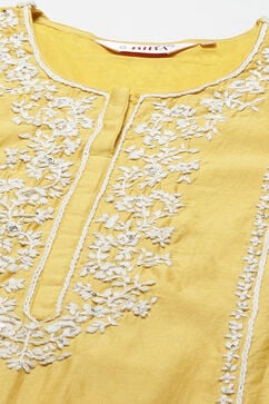 Yellow Cotton Blend Straight Kurta Slim Pants Suit Set image number 1