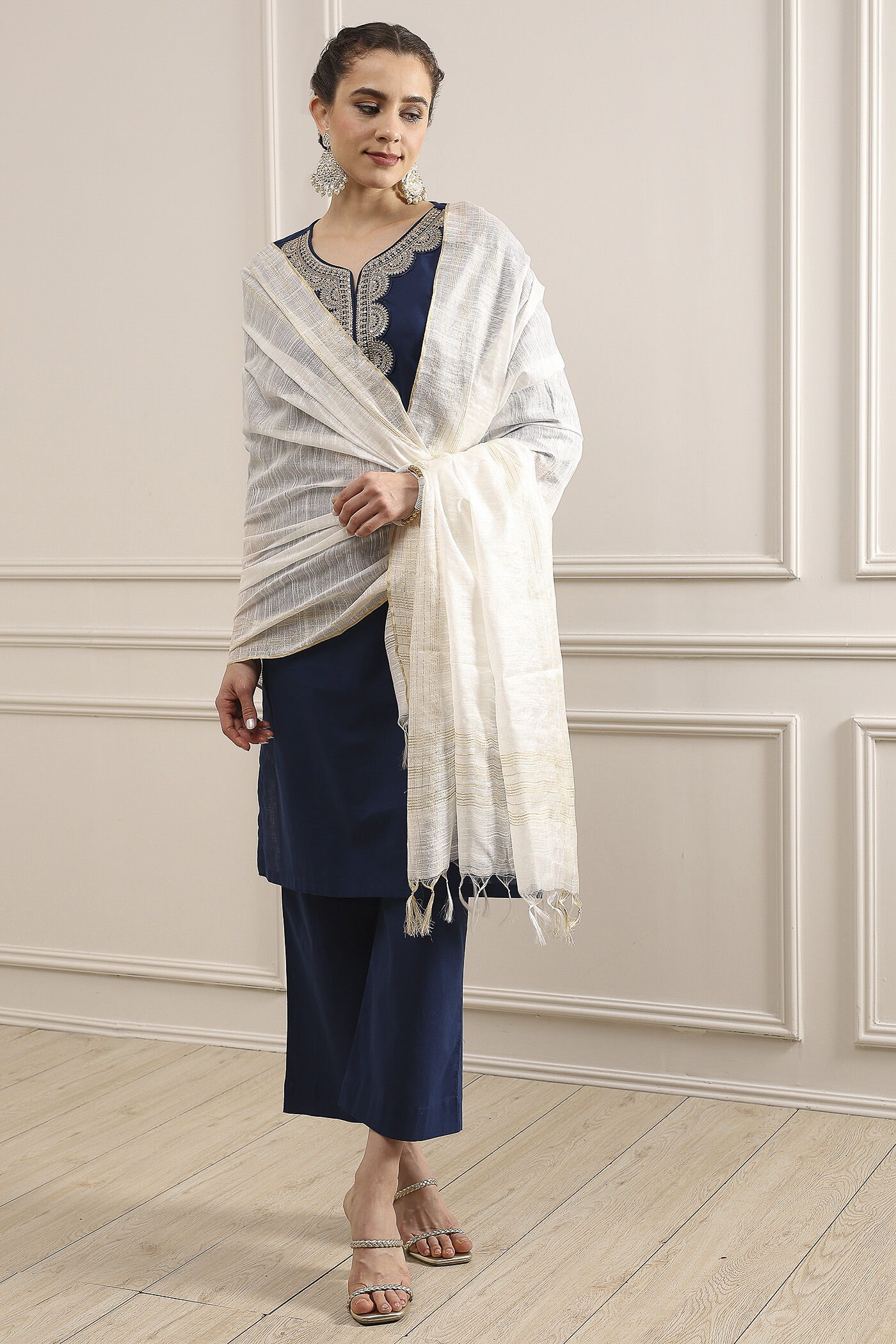 Off White Embroidered Festive Dupatta image number 0
