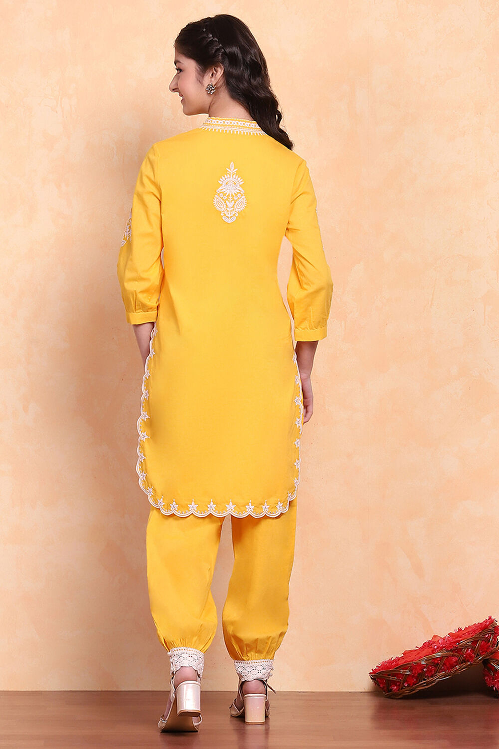 Yellow Cotton Embroidered Straight Kurta Set image number 4