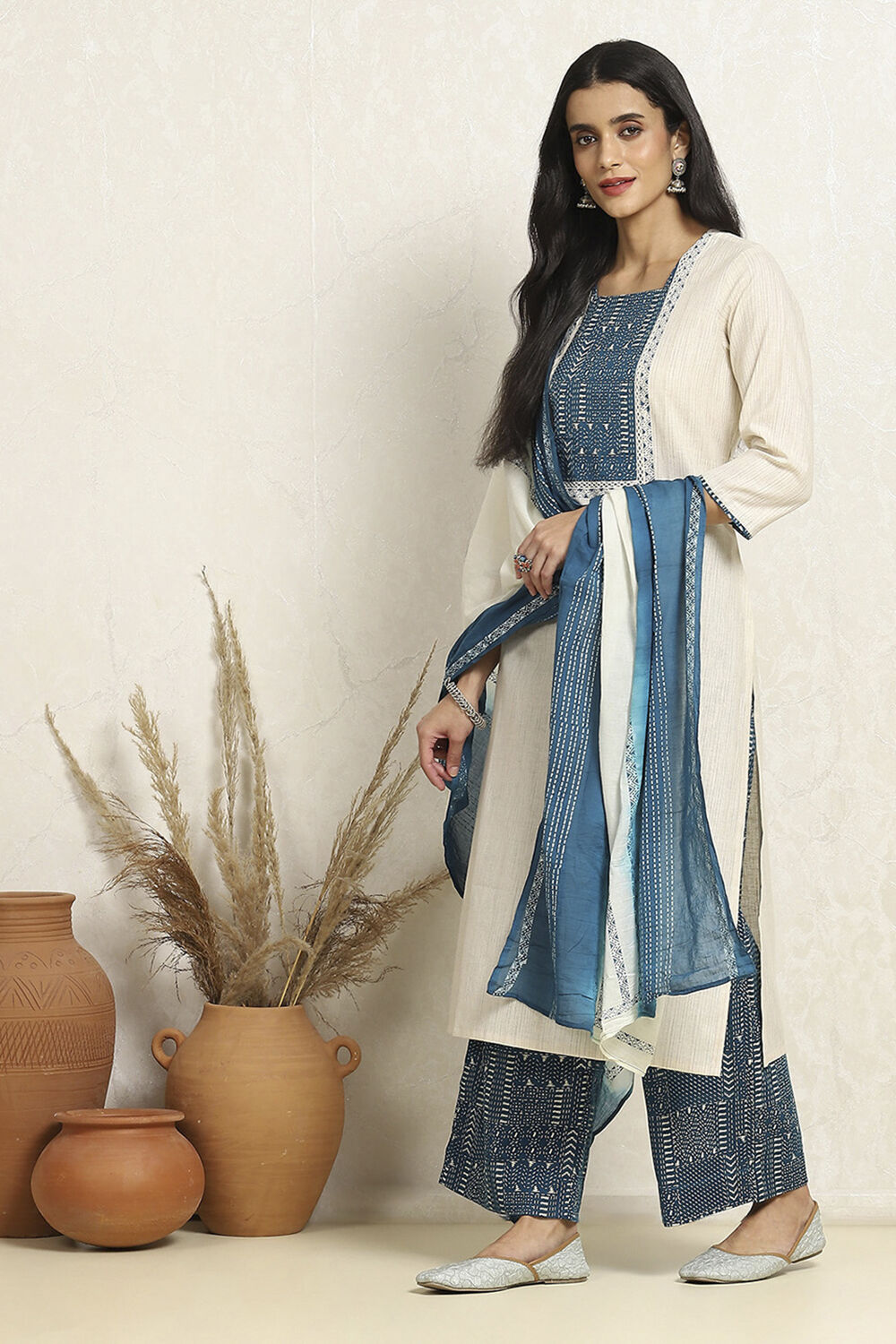 Off- White and Blue Cotton Printed Unstitched Suit Set image number 4
