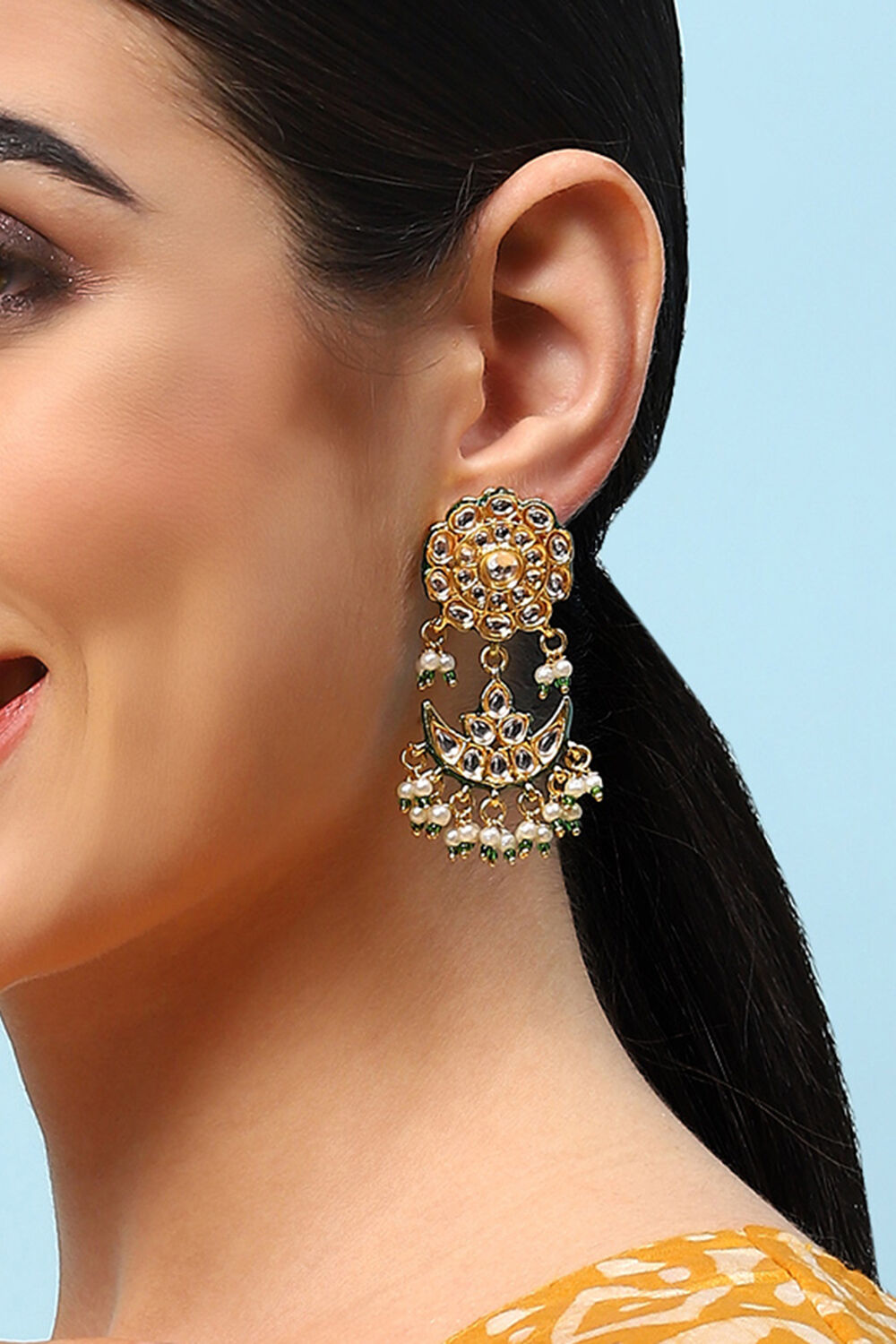 Gold Brass Earrings image number 1