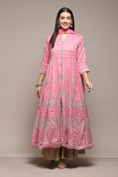 Pink Cotton Blend Anarkali Embroidered Kurta Suit Set image number 7