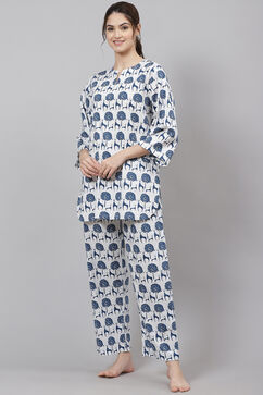 Off White Straight Cotton Three Piece Printed Sleepwear Set image number 4
