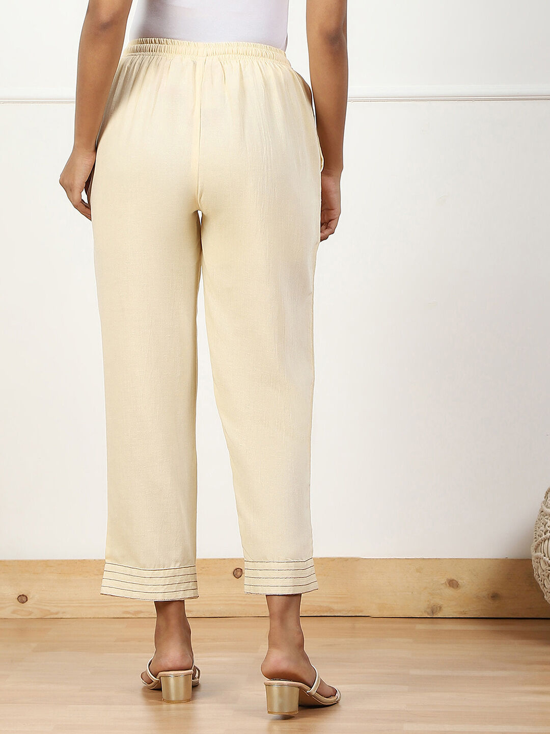 Rust Solid Mid-Rise Straight Palazzo Pants image number 5