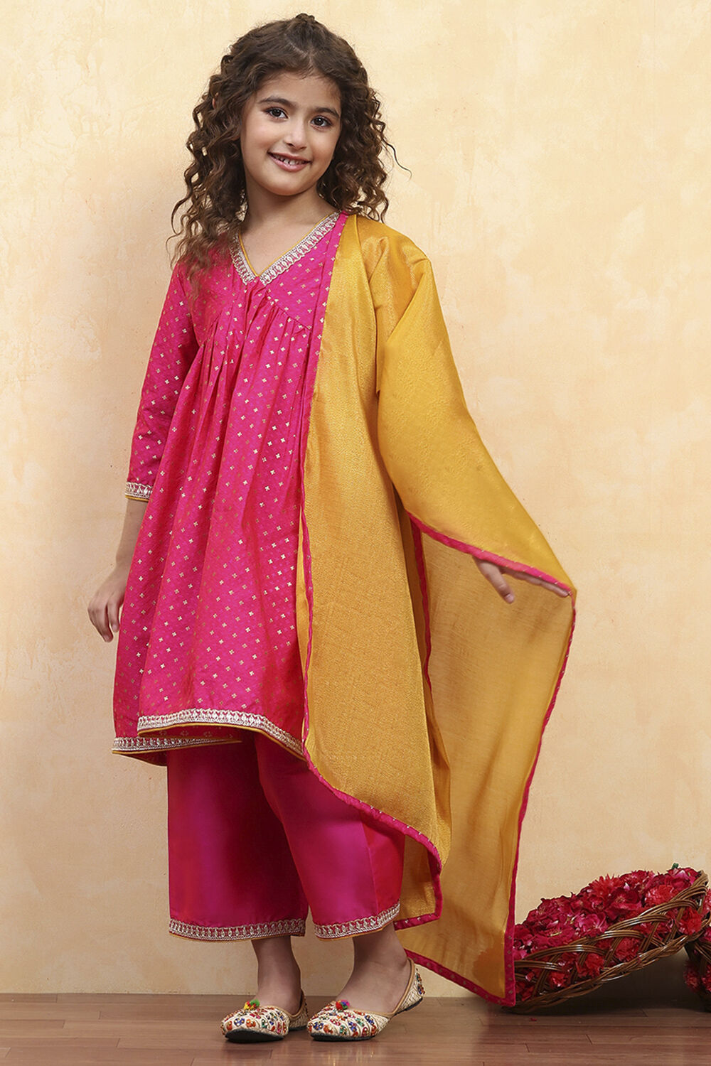 Pink Polyester Yarndyed Gathered Suit Set image number 3