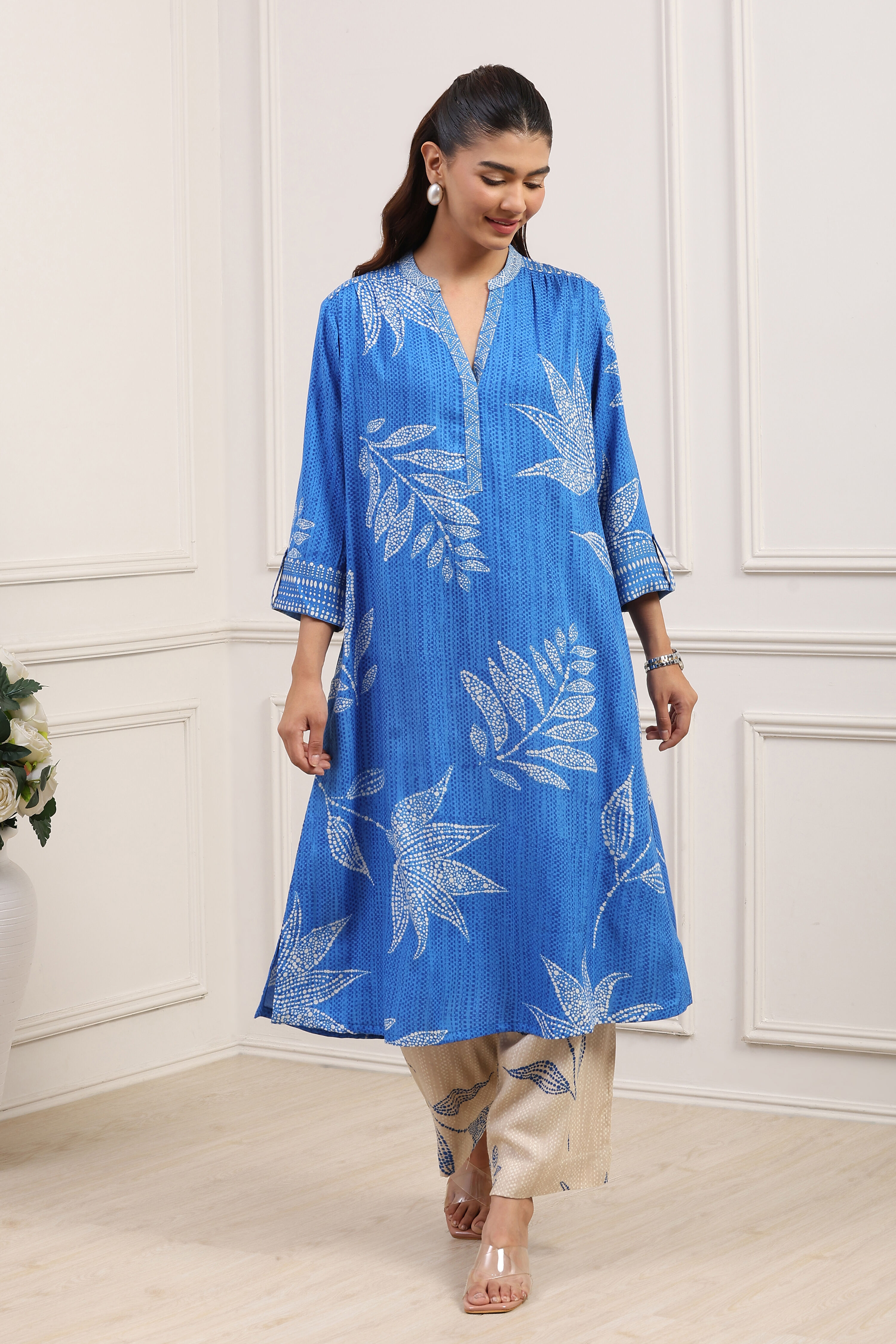 Blue LIVA Straight Printed 2 Piece Set image number 6