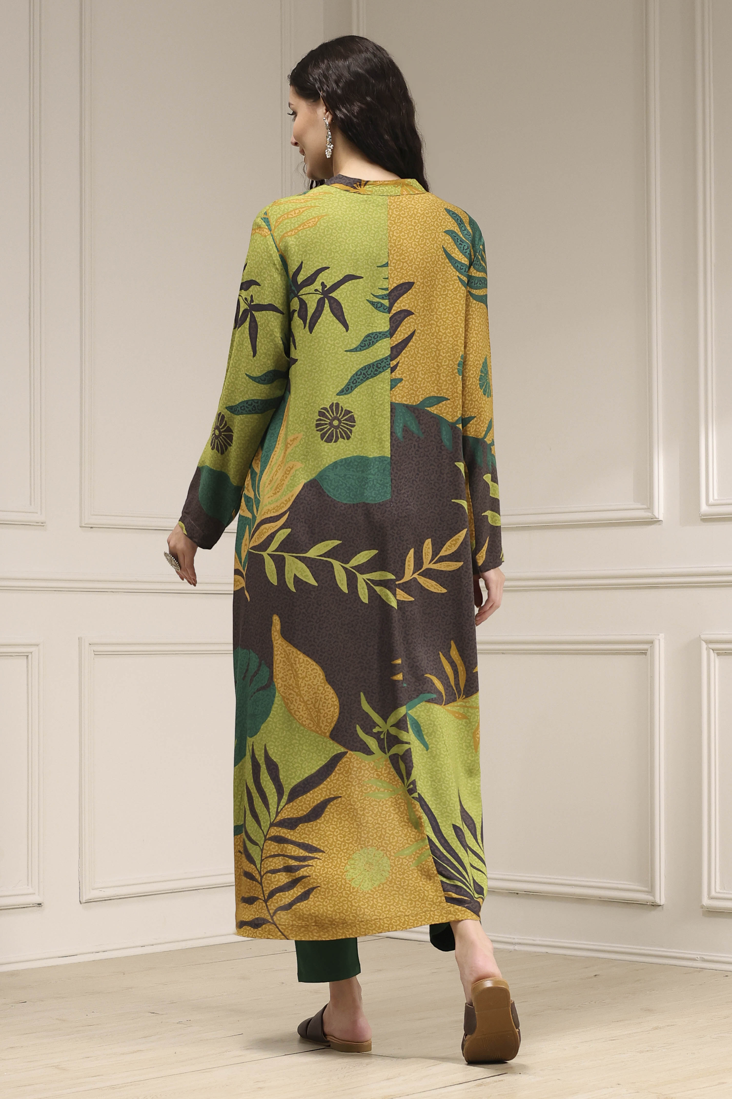 Multi-Colored Printed Asymmetric Kurta image number 3