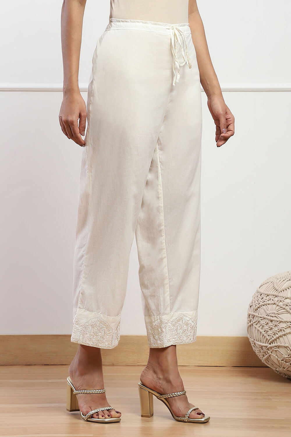 Off White Cotton Regular Solid Palazzo image number 3