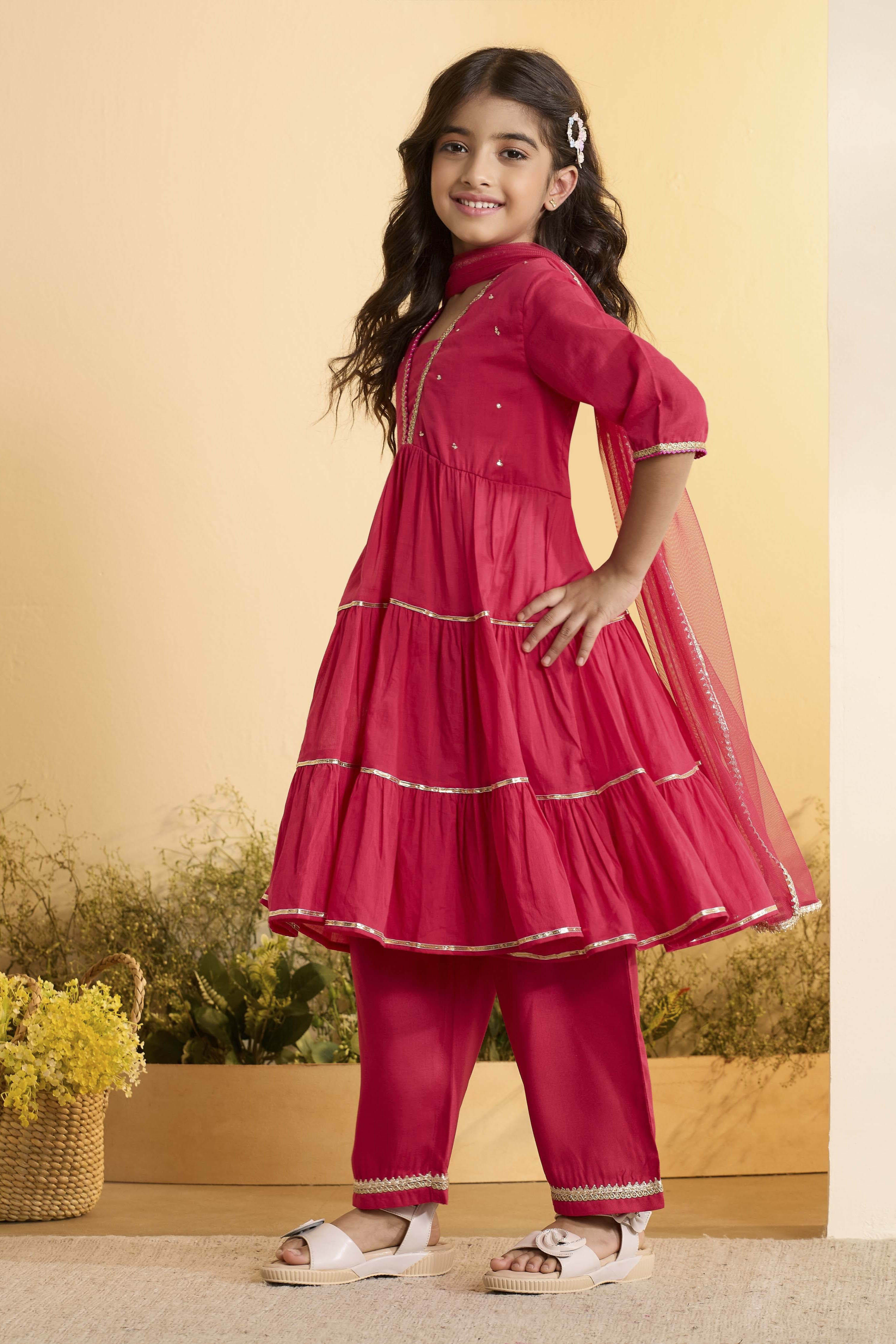 Red Cotton Floral Tiered Kurta Set image number 3
