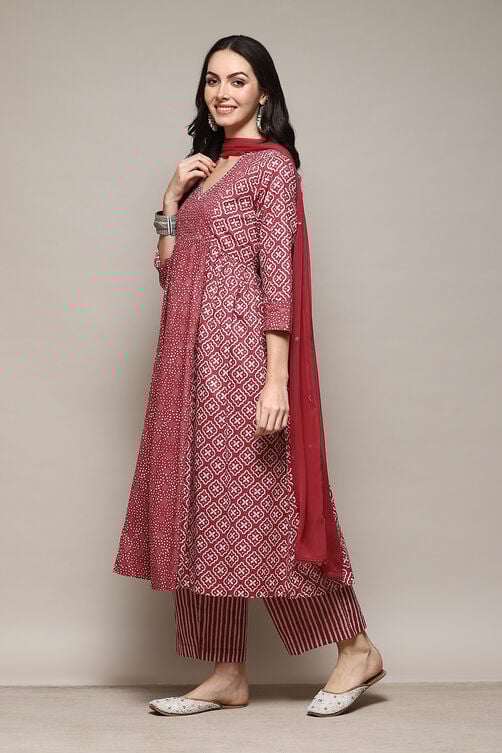 Onion Pink Cotton Gathered Kurta Palazzo Suit Set image number 5