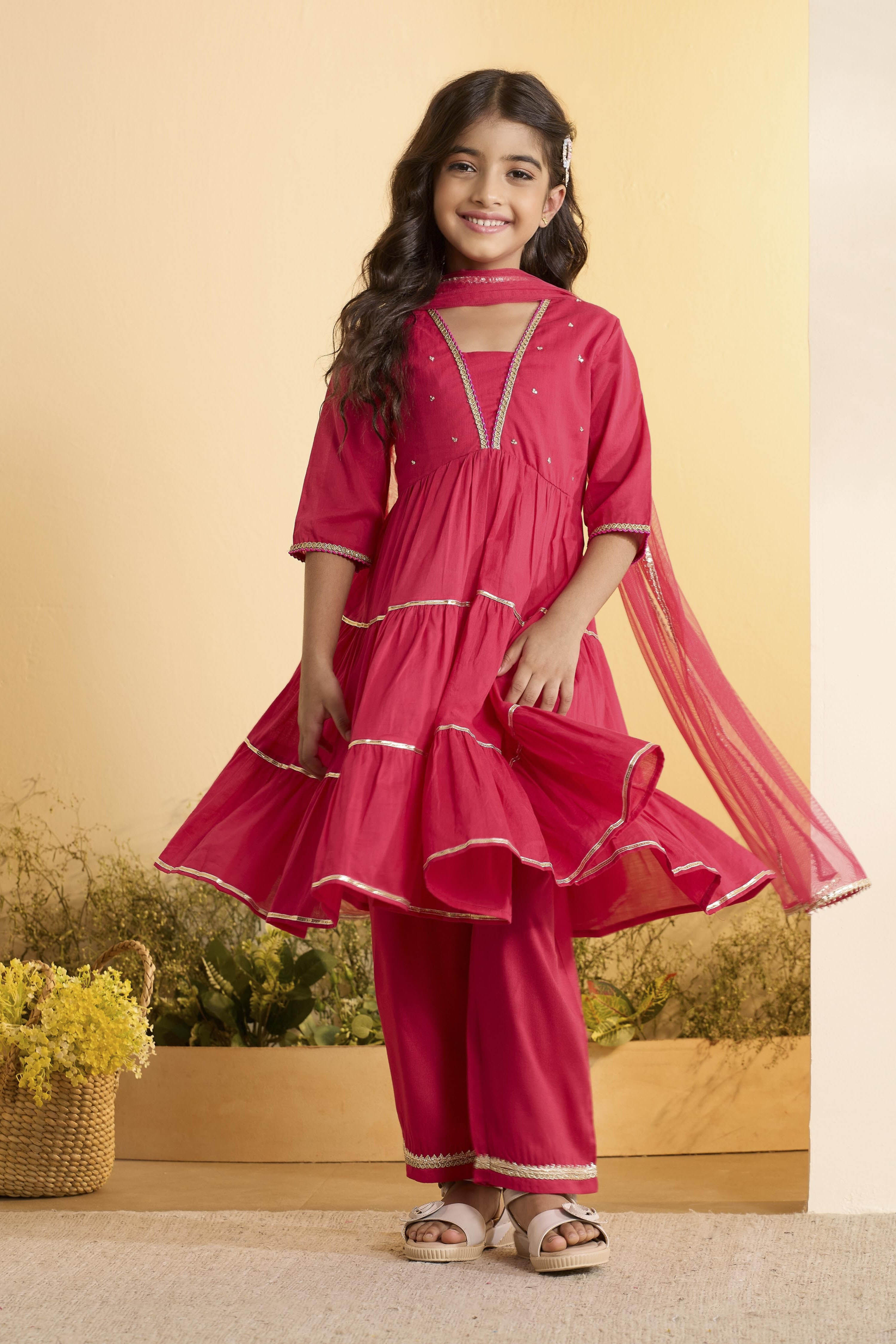Red Cotton Floral Tiered Kurta Set image number 6