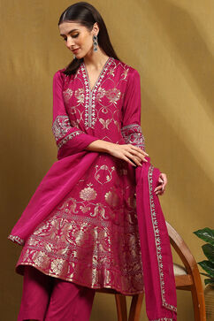 Berry Pink Yarn Dyed Kalidar Suit Set image number 6