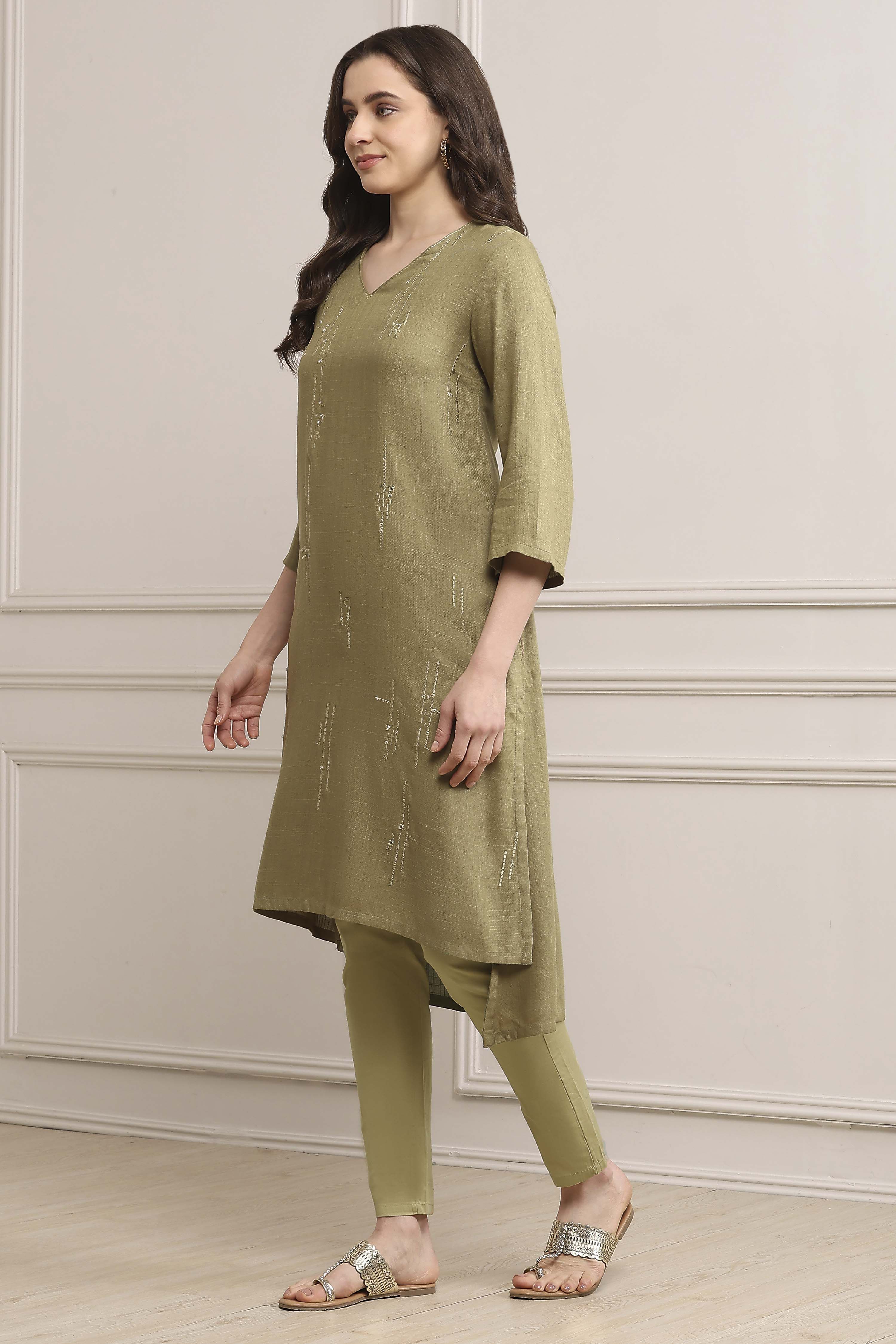 Pista Green Viscose Straight Solid Kurta image number 2