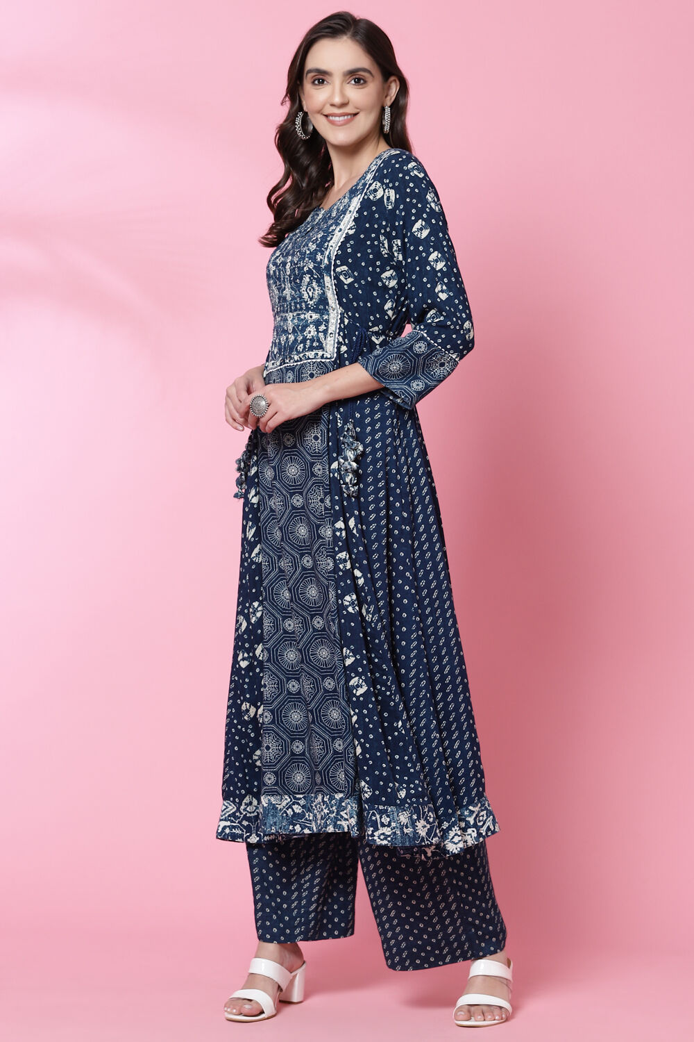 Indigo LIVA Flared Printed Kurta image number 2