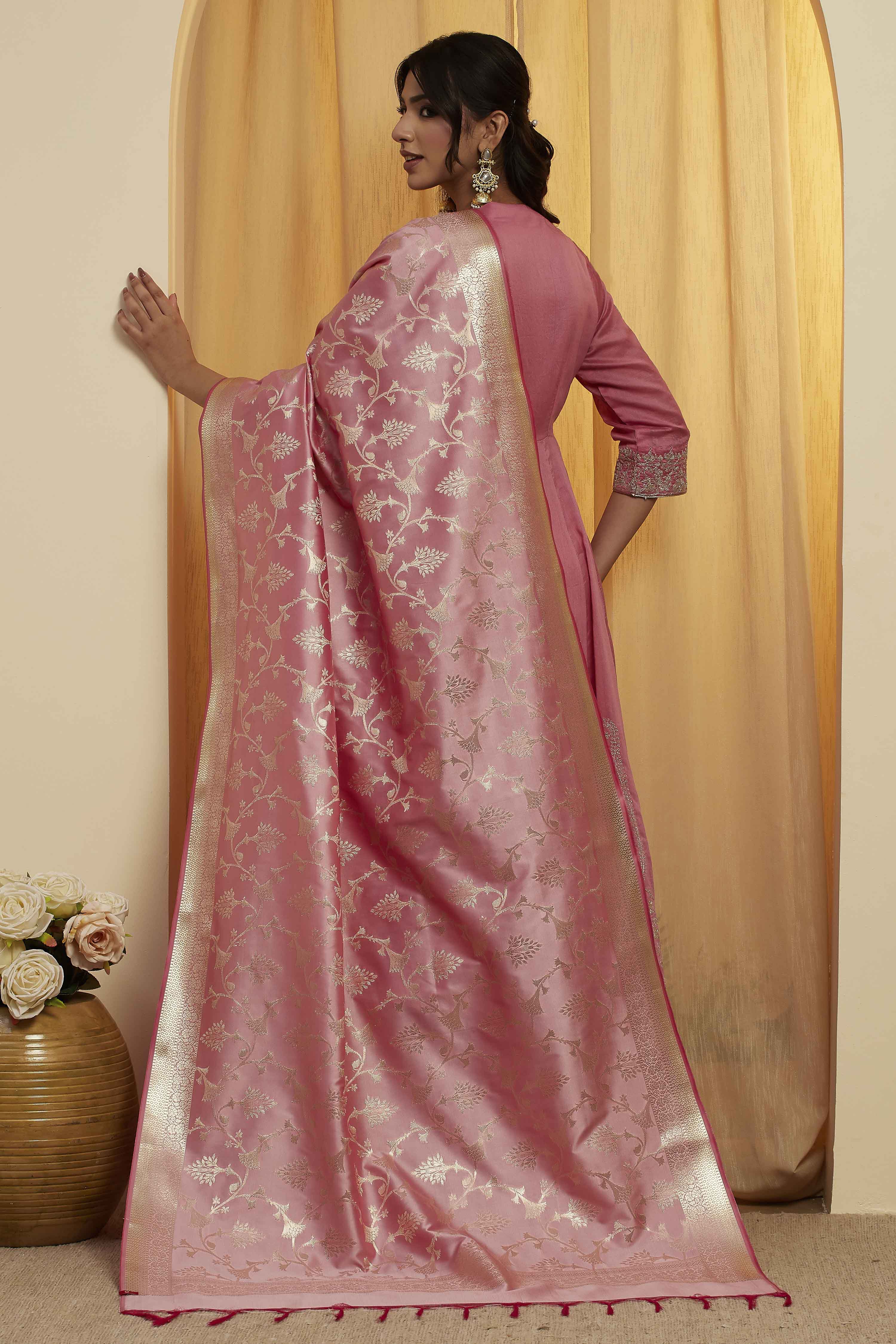 Pink Floral Design Kattan Silk Dupatta image number 3