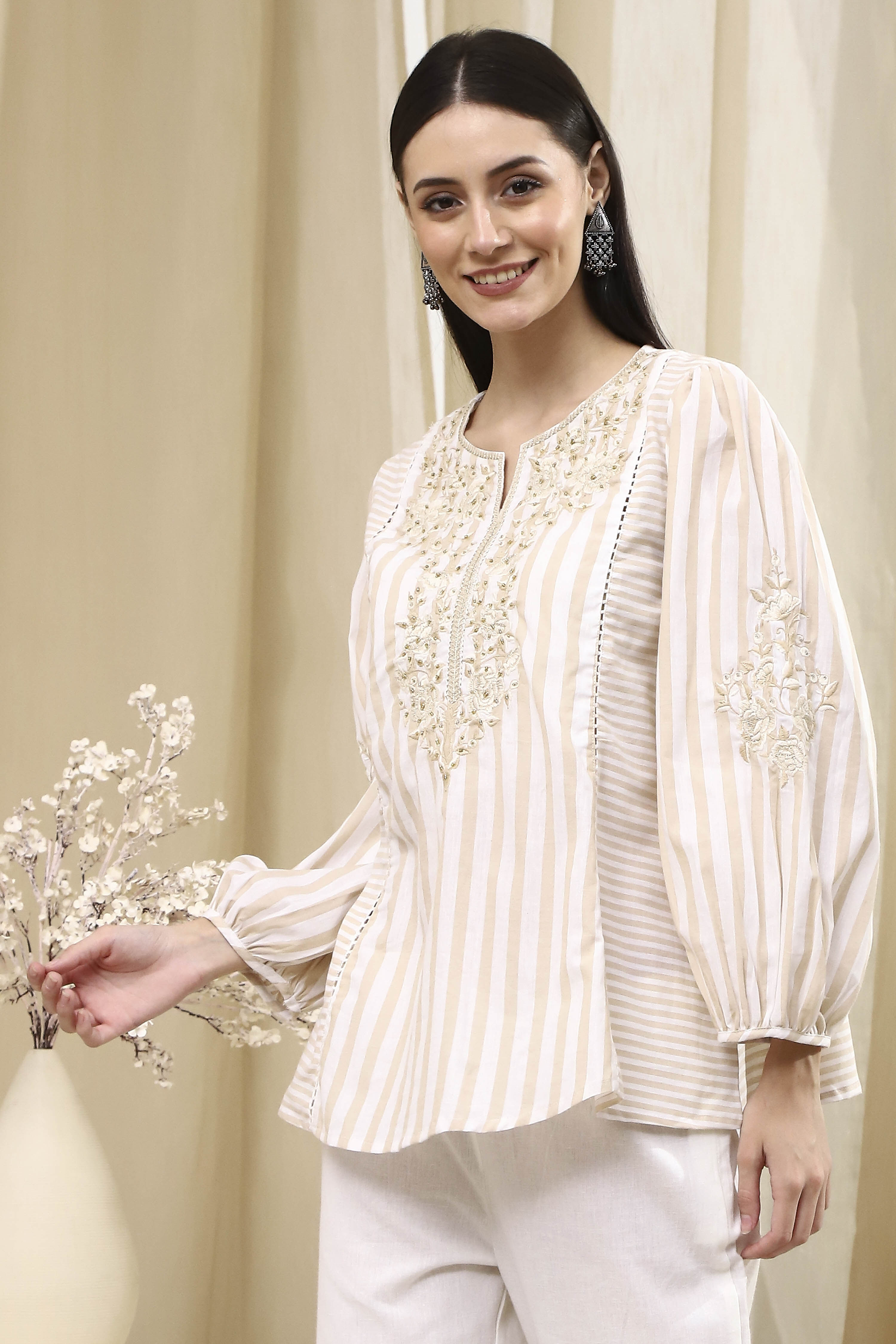 Beige Cotton A-Line Short Kurta image number 2