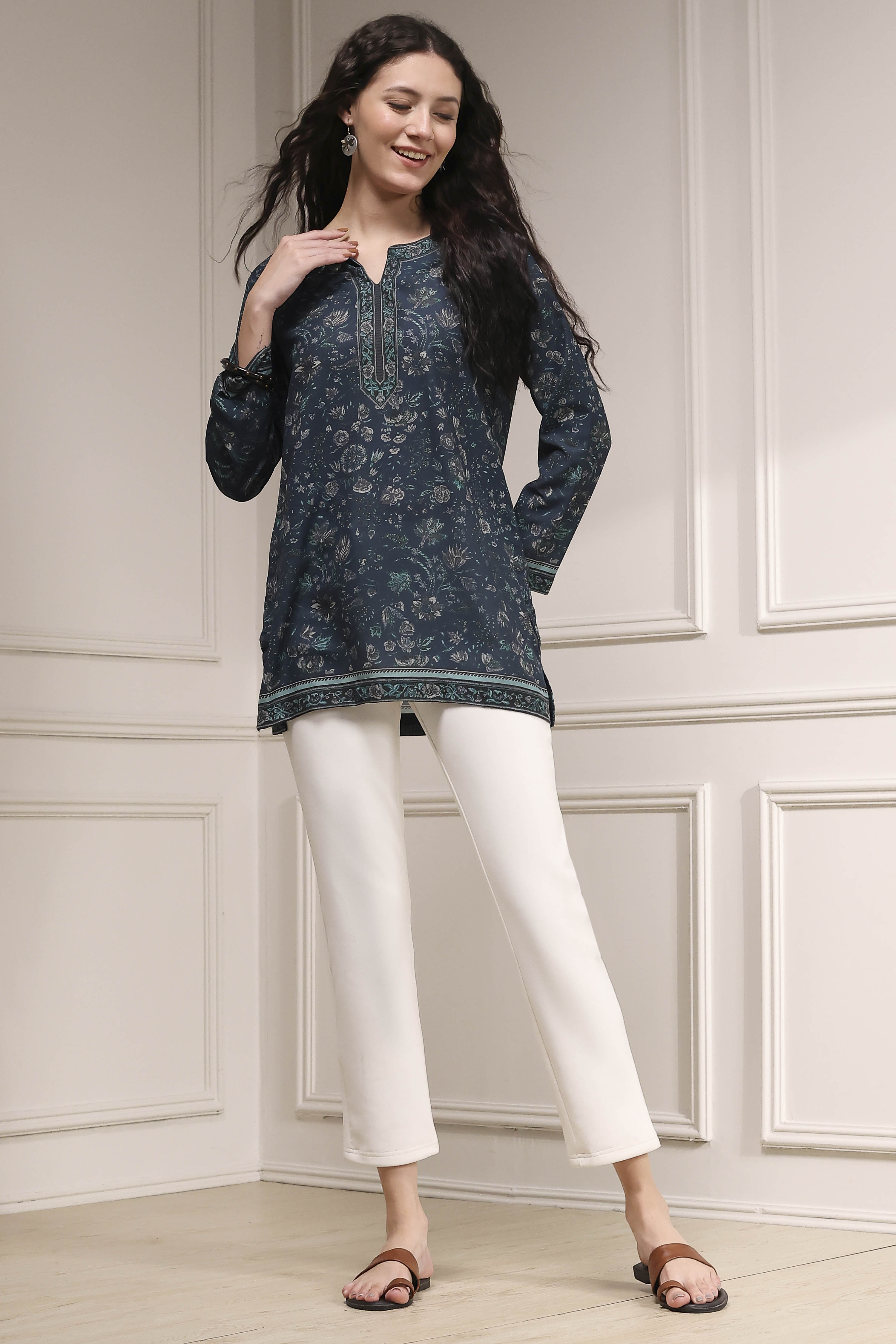 Blue Printed Straight Short Kurta image number 0