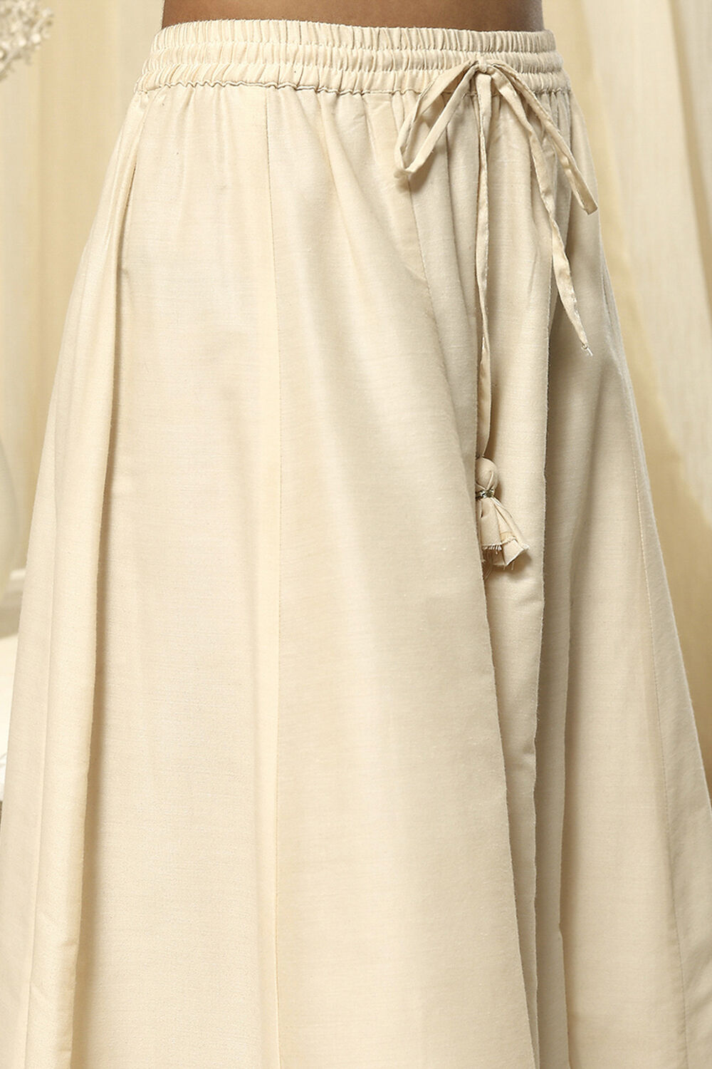 Off-White Embroidered Kalidar Suit Set image number 2