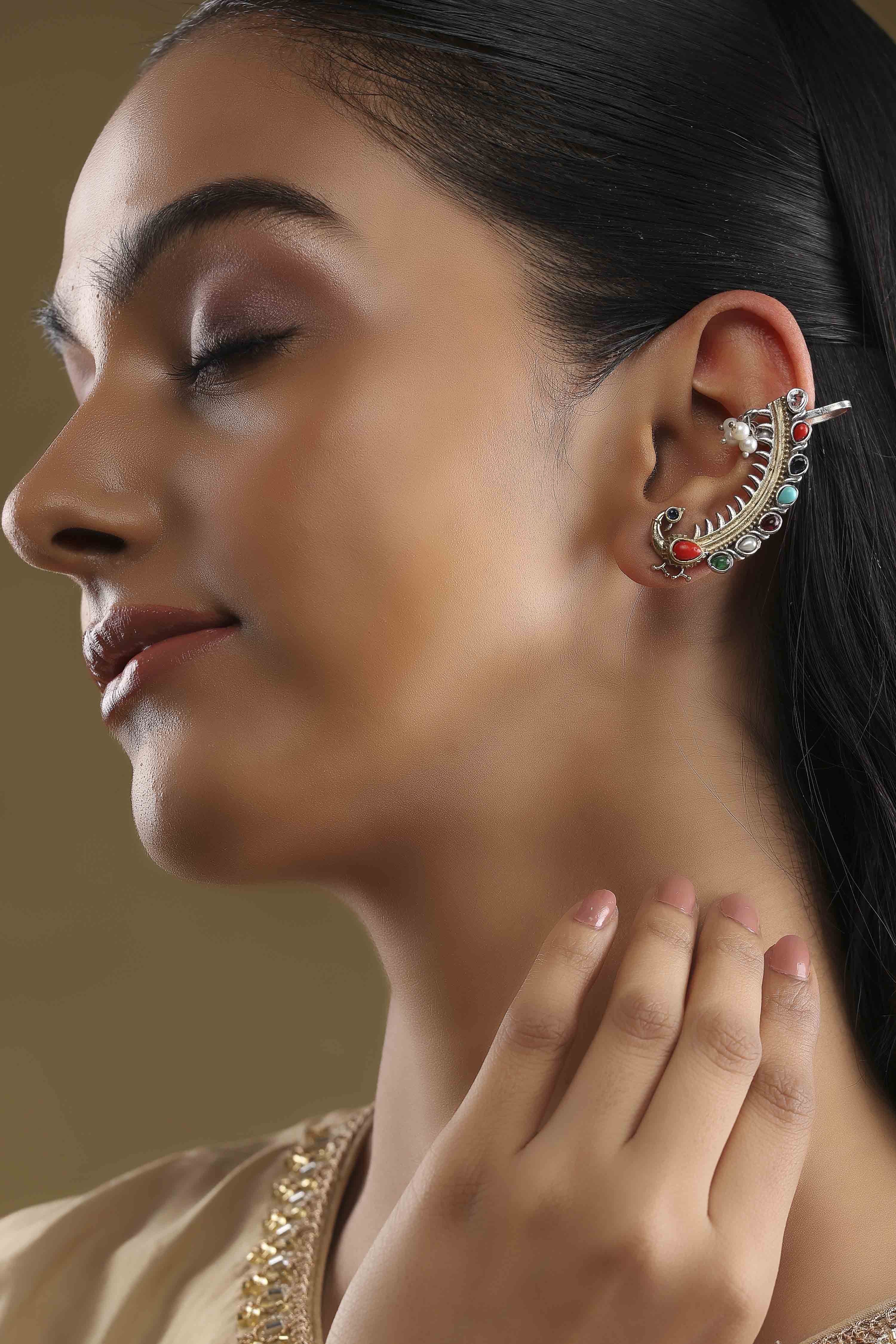 Multicolour Brass Studded Earcuff image number 3