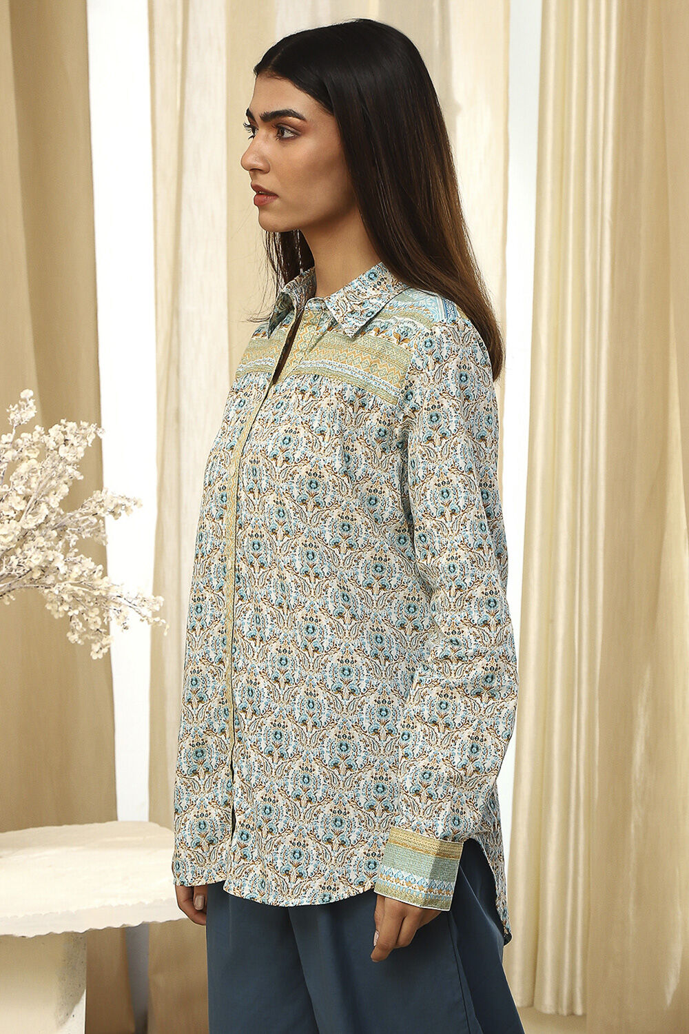 Blue Cotton Printed Straight Shirt image number 2