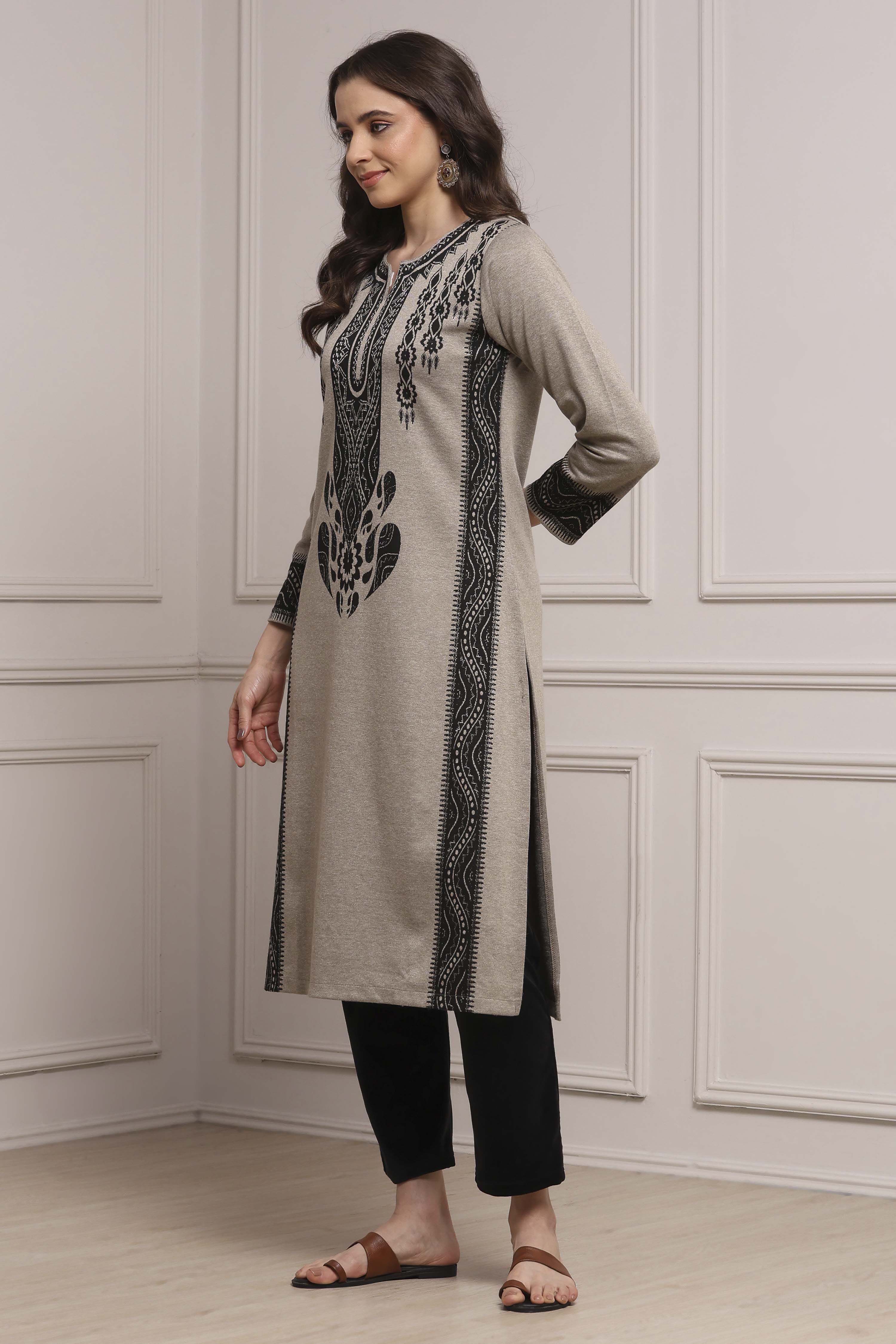 Beige Polyester Straight Yarndyed Kurta image number 2