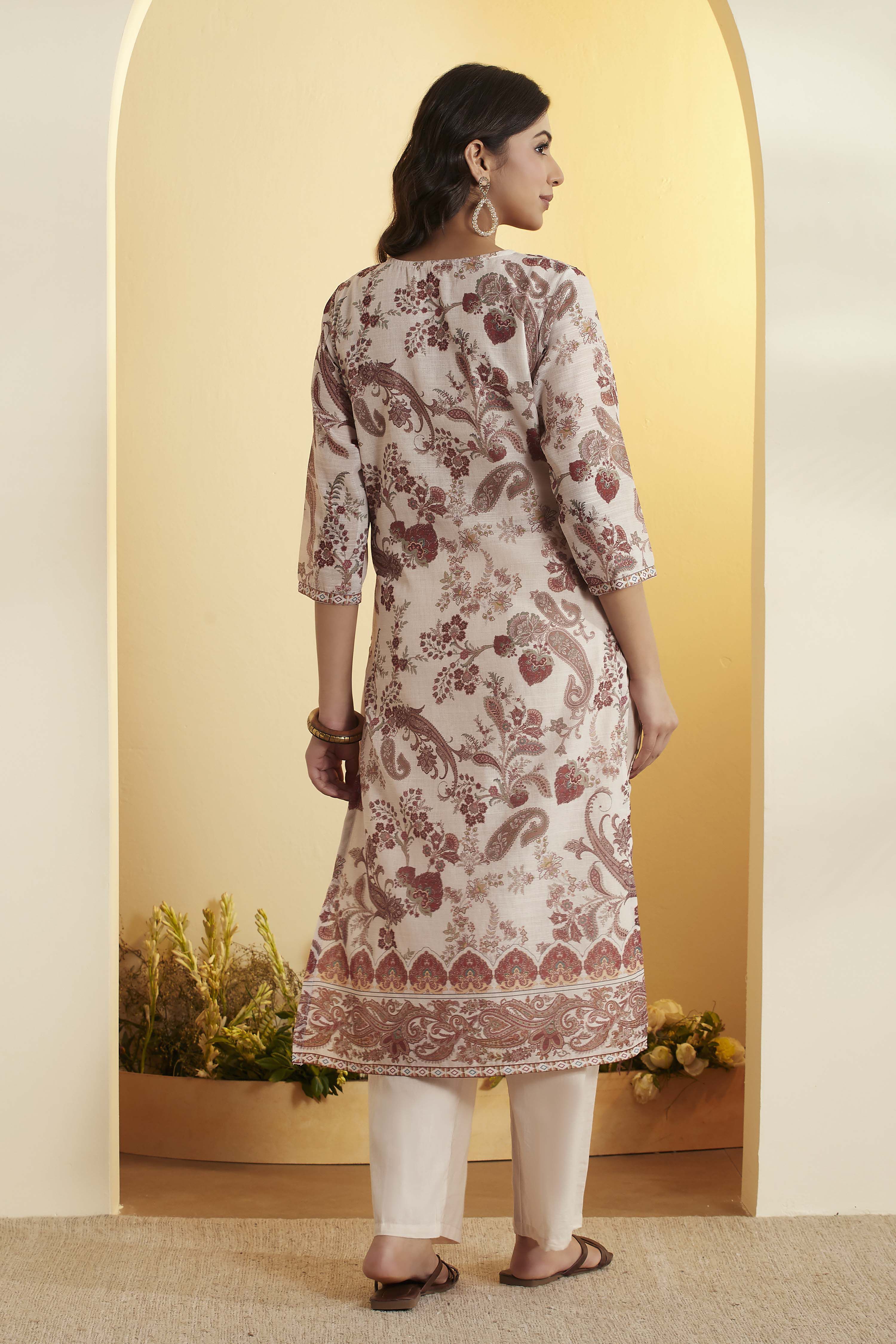 Cream Paisley Printed Poly Linen Kurta Set image number 5
