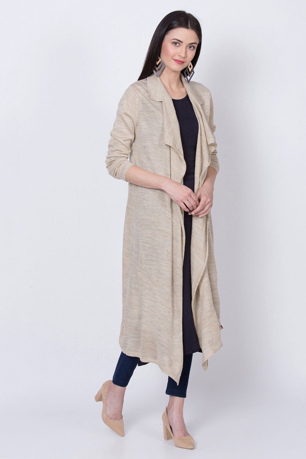 Woolen long shrug designs online