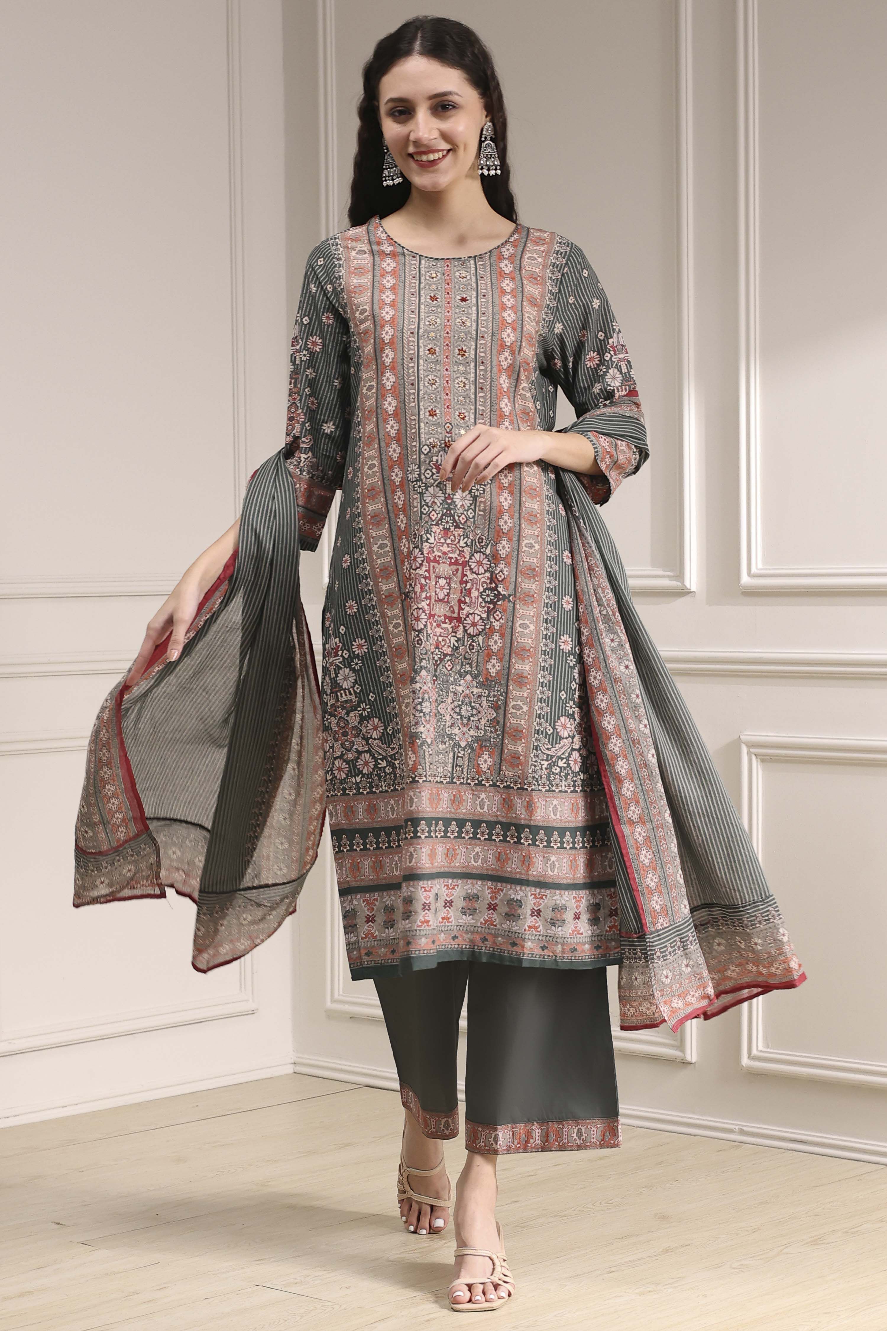 Grey Cotton Printed Straight Suit Set image number 6