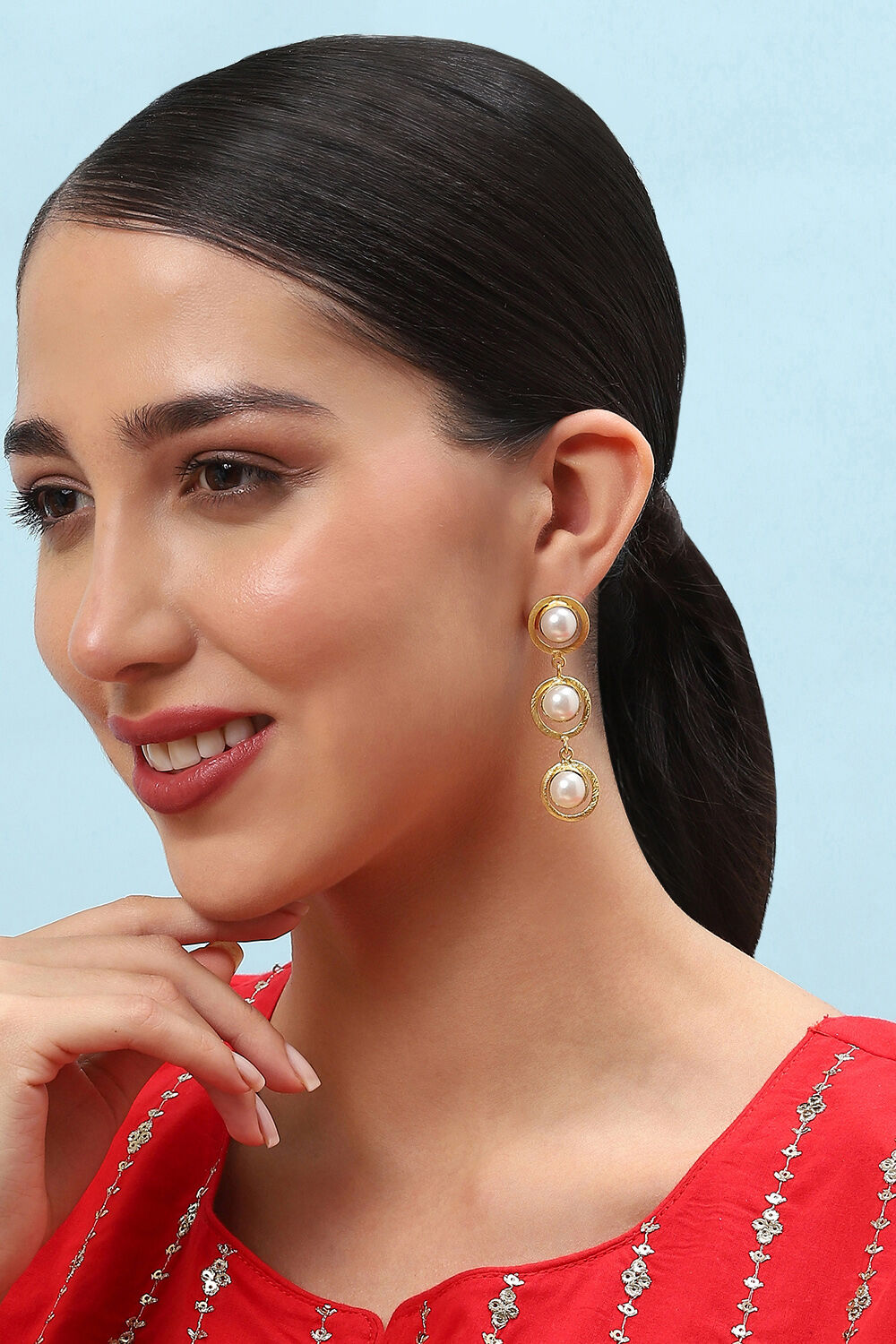 Pearl Pink Brass Earrings image number 1