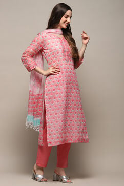 Pink Cotton Blend Unstitched Suit set image number 9