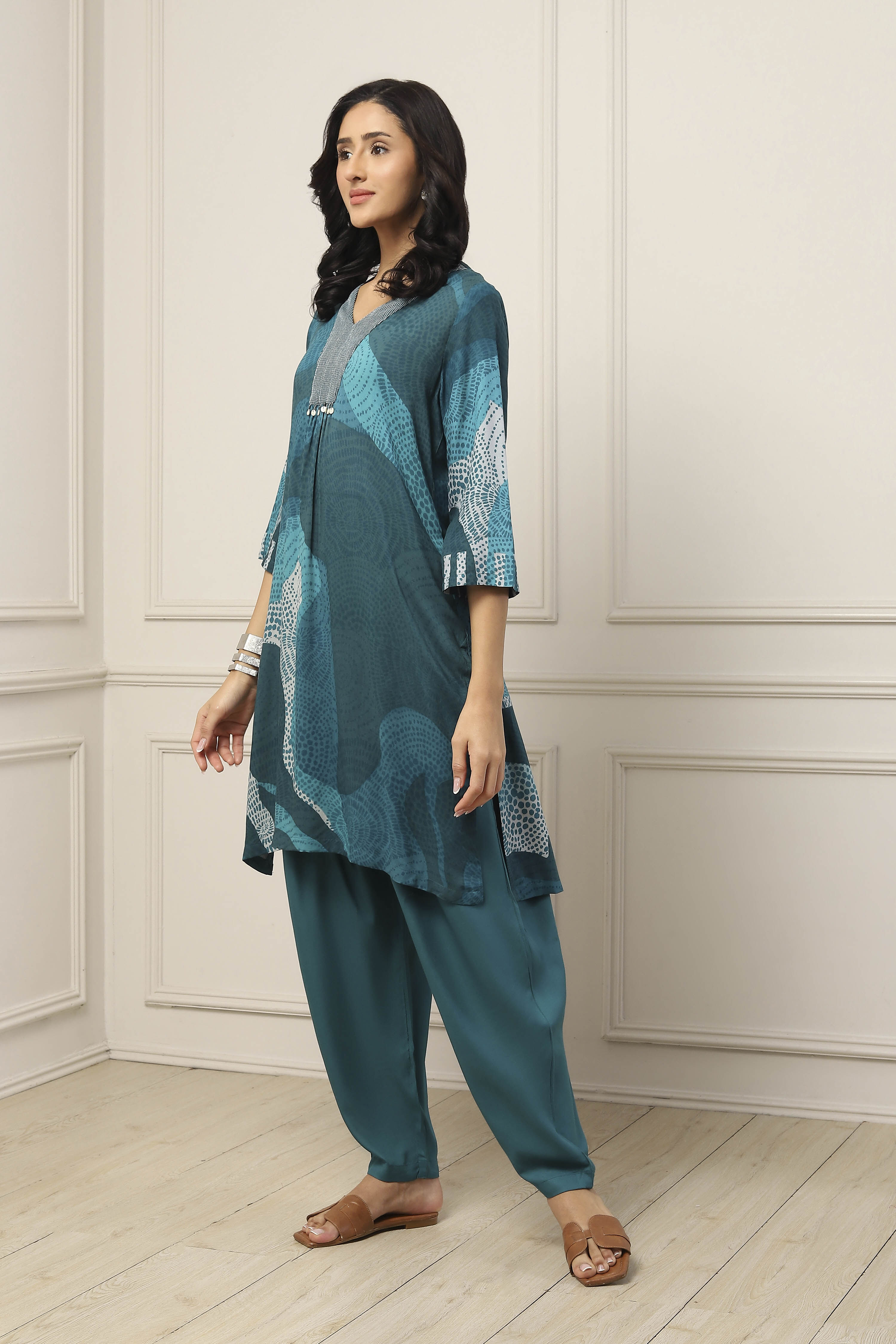 Teal Viscose Rayon Abstract Printed Straight Suit Set image number 3