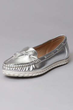 Metallic Silver Synthetic Formal Loafers image number 4
