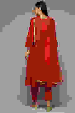 Red Rayon Gathered Kurta Pants Suit Set image number 4