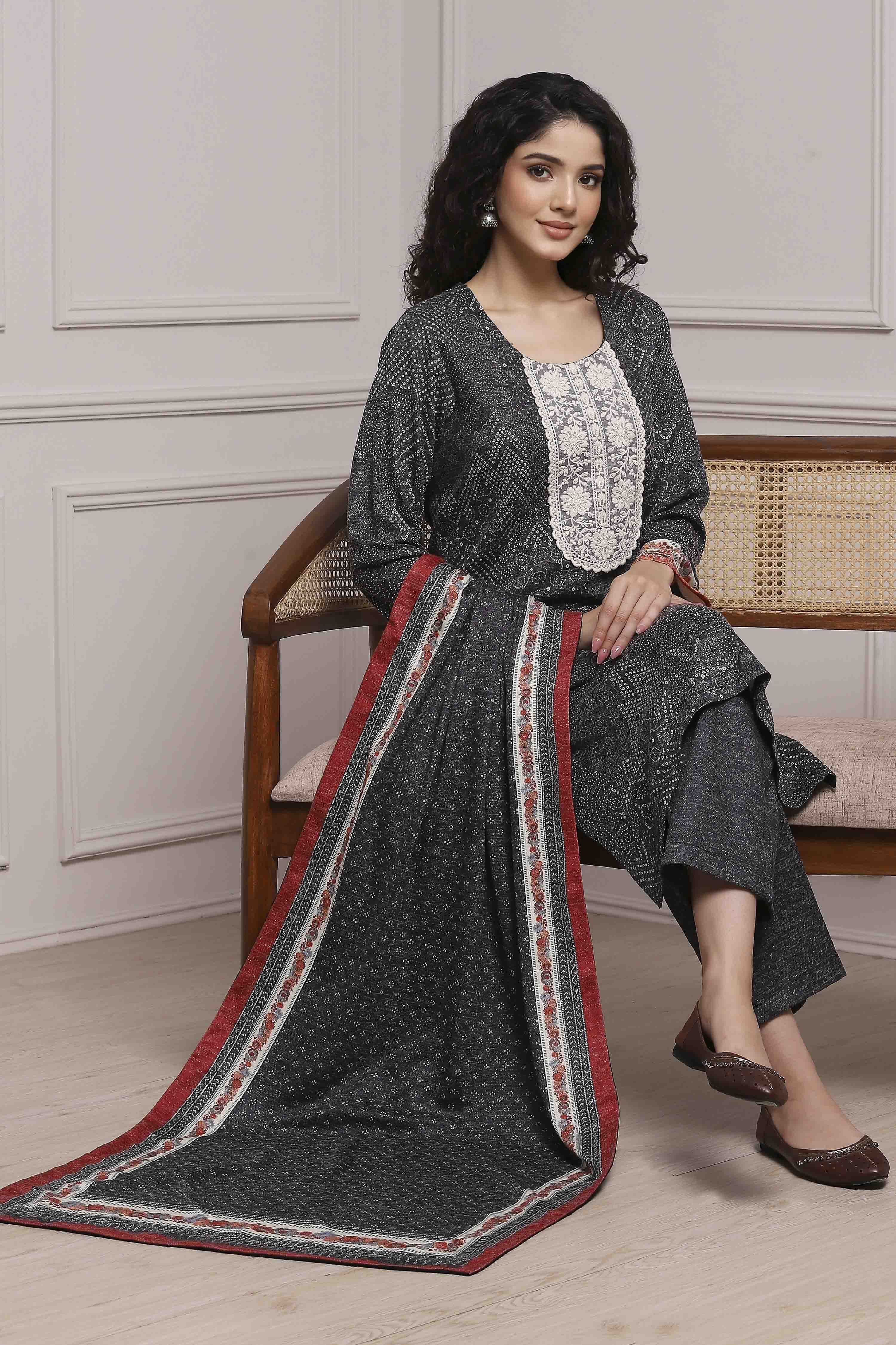 Black Printed Straight Winter Suit Set image number 0