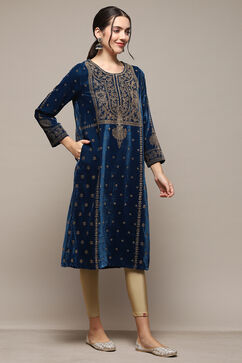 Teal Poly Velvet Straight Printed Kurta image number 4