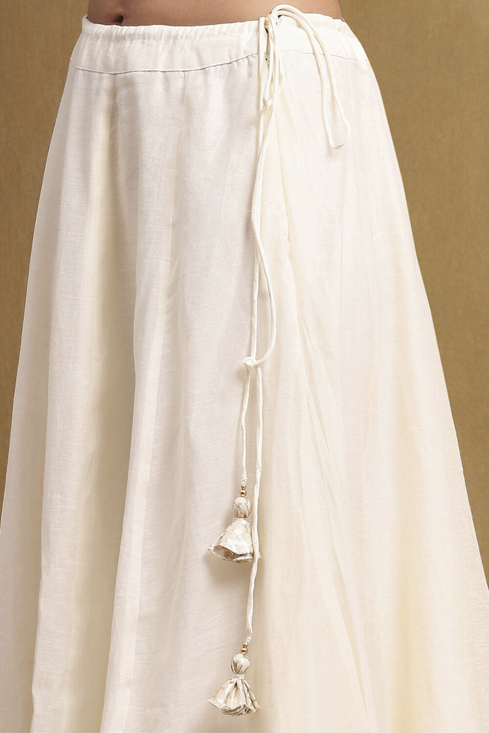 Off-white Brocade Anarkali Suit Set image number 2