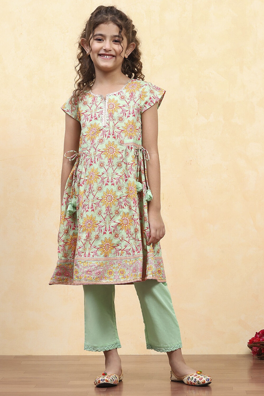 Blue Cotton Flared Printed Suit Set image number 6