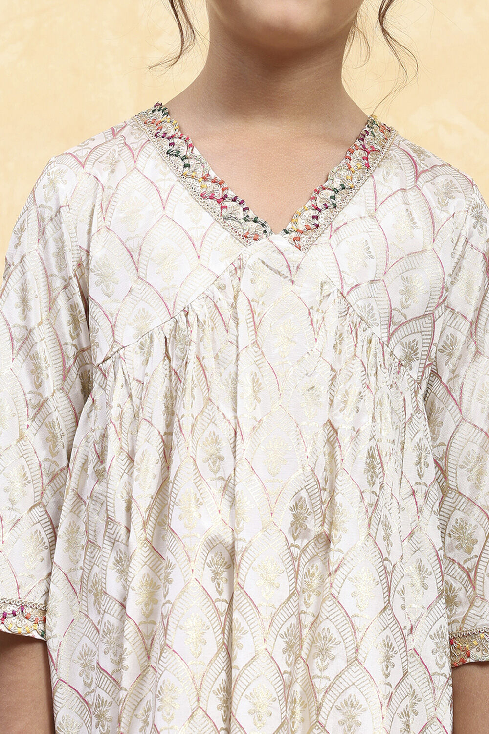 White Viscose Rayon Printed Anarkali Kurta Pants Set image number 1