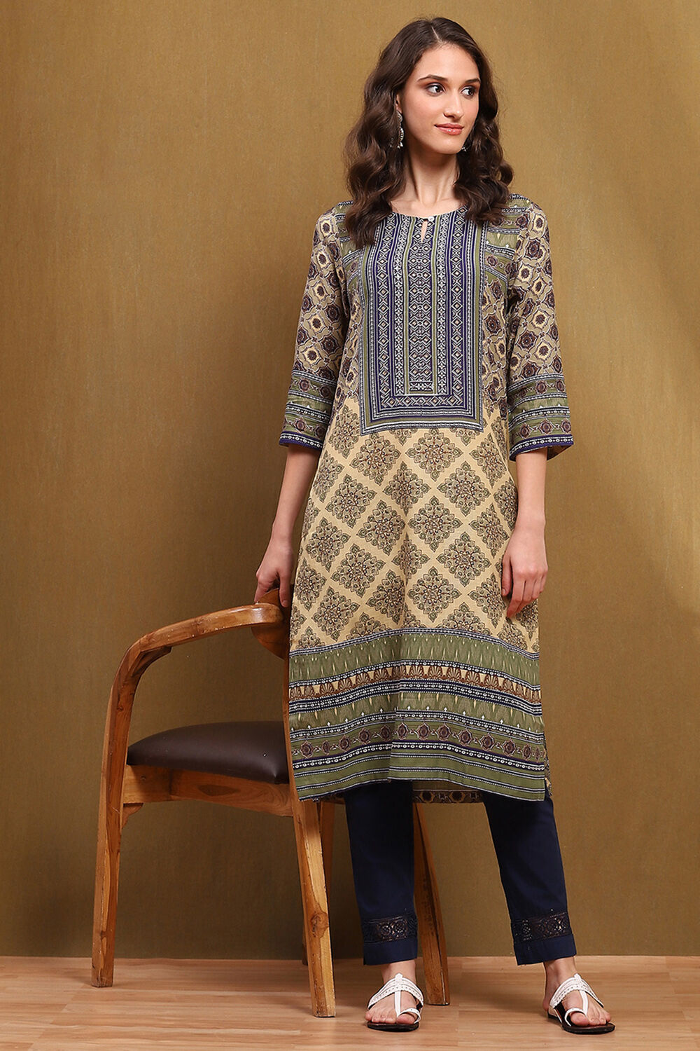 Brown Ethnic Motifs Printed Straight Kurta image number 0