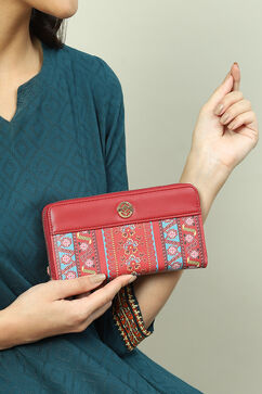 Berry Pu Leather Wallet image number 6
