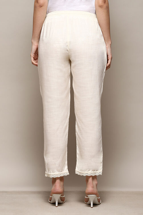 Off White Rayon Regular Solid Palazzo image number 4