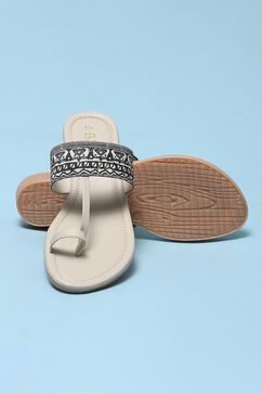 Beige Fabric Ring Toe Sandals image number 3