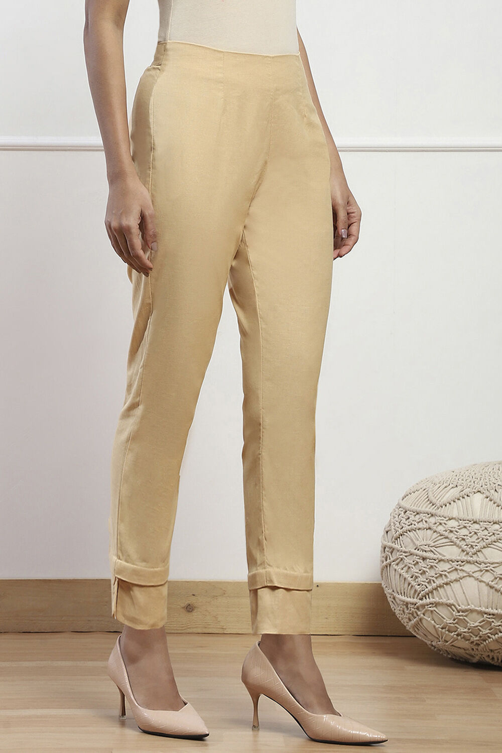 Almond Beige Cotton Flax Regular Pant image number 3